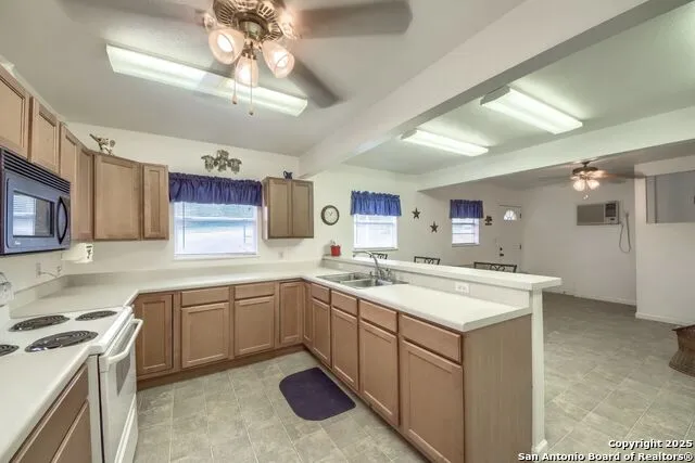 1108 Pebble Beach Dr NW Lakehills, TX 78063